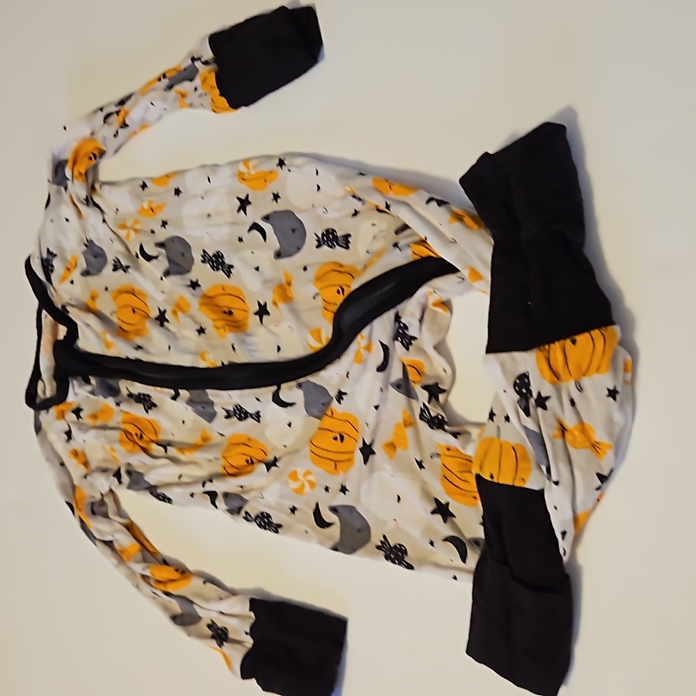 Little Sleepies 6-12 month Halloween zippy